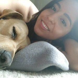 Meet your Posher, Cristina